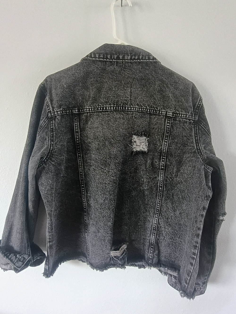 Womens Cropped Denim Jacket XL Black Distressed Raw Hem Grunge Streetwear Style - Picture 6 of 10